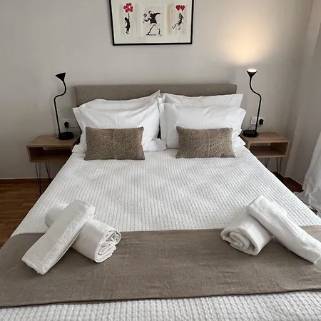 Apartment Ak Fine - Penthouse With Big Terrace And View - 2 Min From Metro Athens
