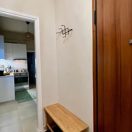 Ak Fine - Penthouse With Big Terrace And View - 2 Min From Metro Apartment
