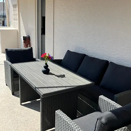 Ak Fine - Penthouse With Big Terrace And View - 2 Min From Metro