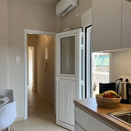 Ak Fine - Penthouse With Big Terrace And View - 2 Min From Metro Apartment