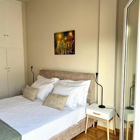 Ak Fine - Penthouse With Big Terrace And View - 2 Min From Metro Apartment *